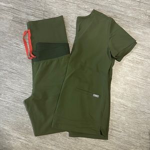 Figs scrub set - olive green